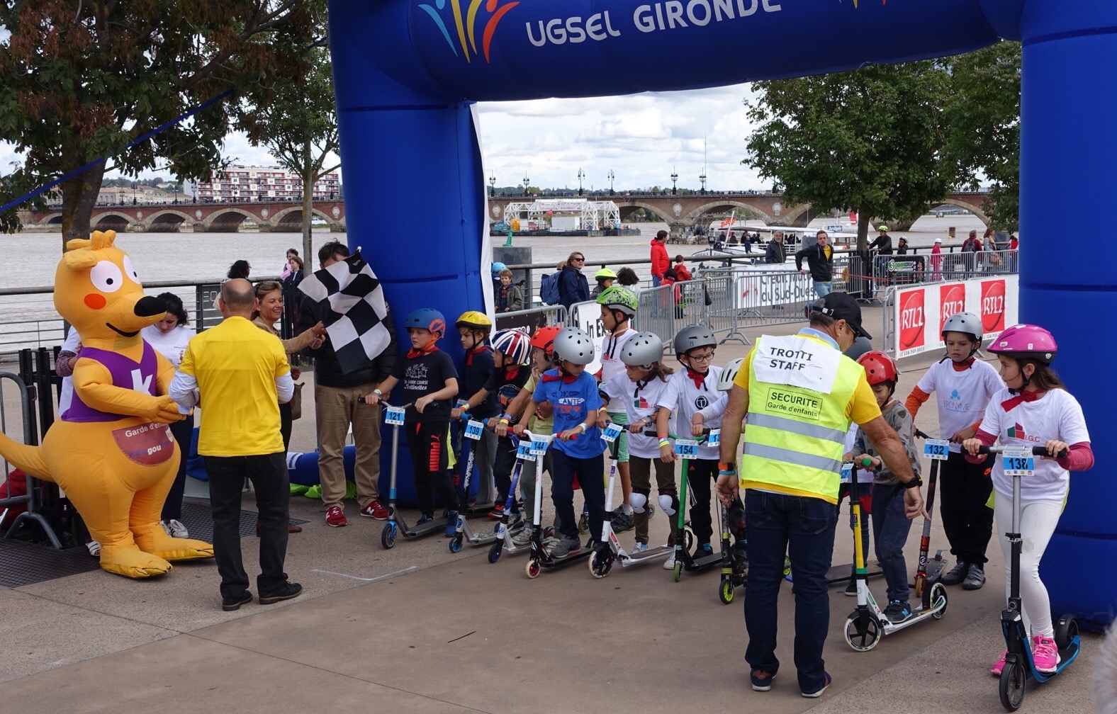 53827D39-46FB-4E16-BB3C-43AA21971751