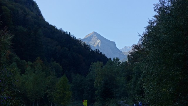 5971A33B-9252-45B6-9C46-1A859DB3A18D