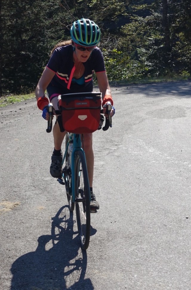 6DF4C3FF-E80D-419A-B88B-D12B16921876