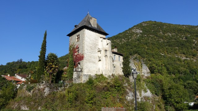 7F60445A-2B99-4ED4-BF65-A5D3873E4D86