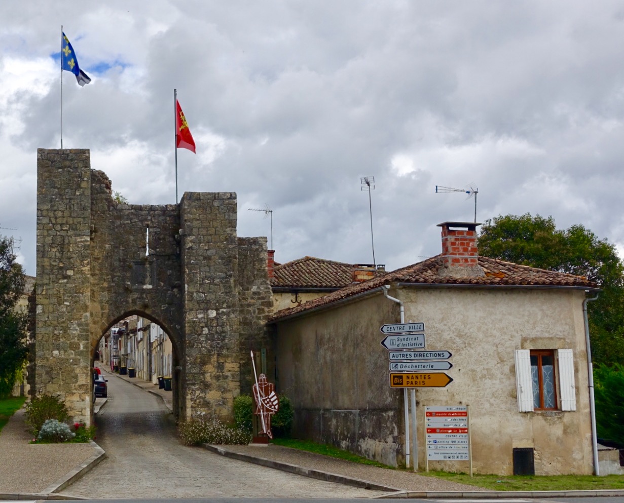 B45FB7DE-7CDD-476E-8FC3-99DDC4E2445A