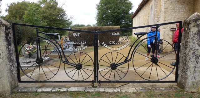 D890BB8B-75C7-4A43-8A5D-53E6F1EF7971