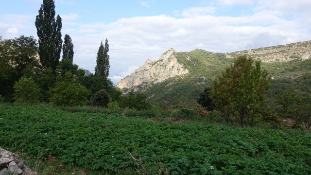 DE967660-5E48-4D70-886A-0F279111A5F8