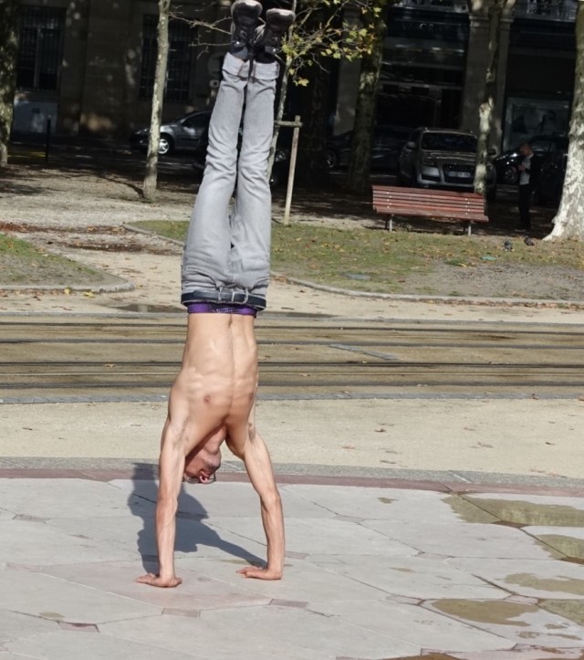 E97B5E52-6D1E-423D-97DB-7660F757A2BA