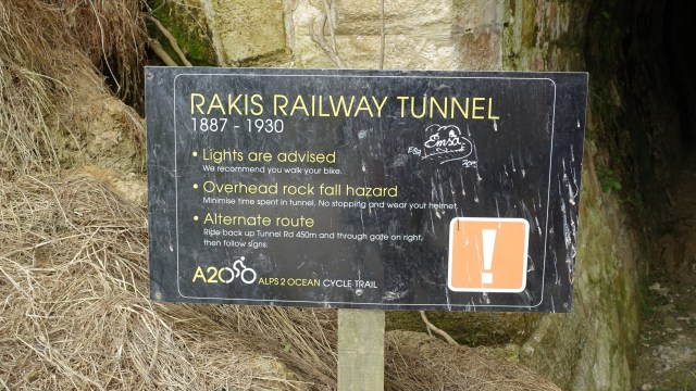 538F6C2B-77E1-471A-8F2E-78E4DF56785B