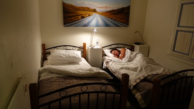 63C7920B-8728-48A8-9C6B-F1A3979CE715