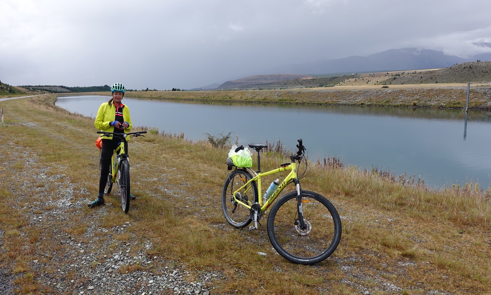 87991B21-E62E-464B-BF84-84B451FE63D4