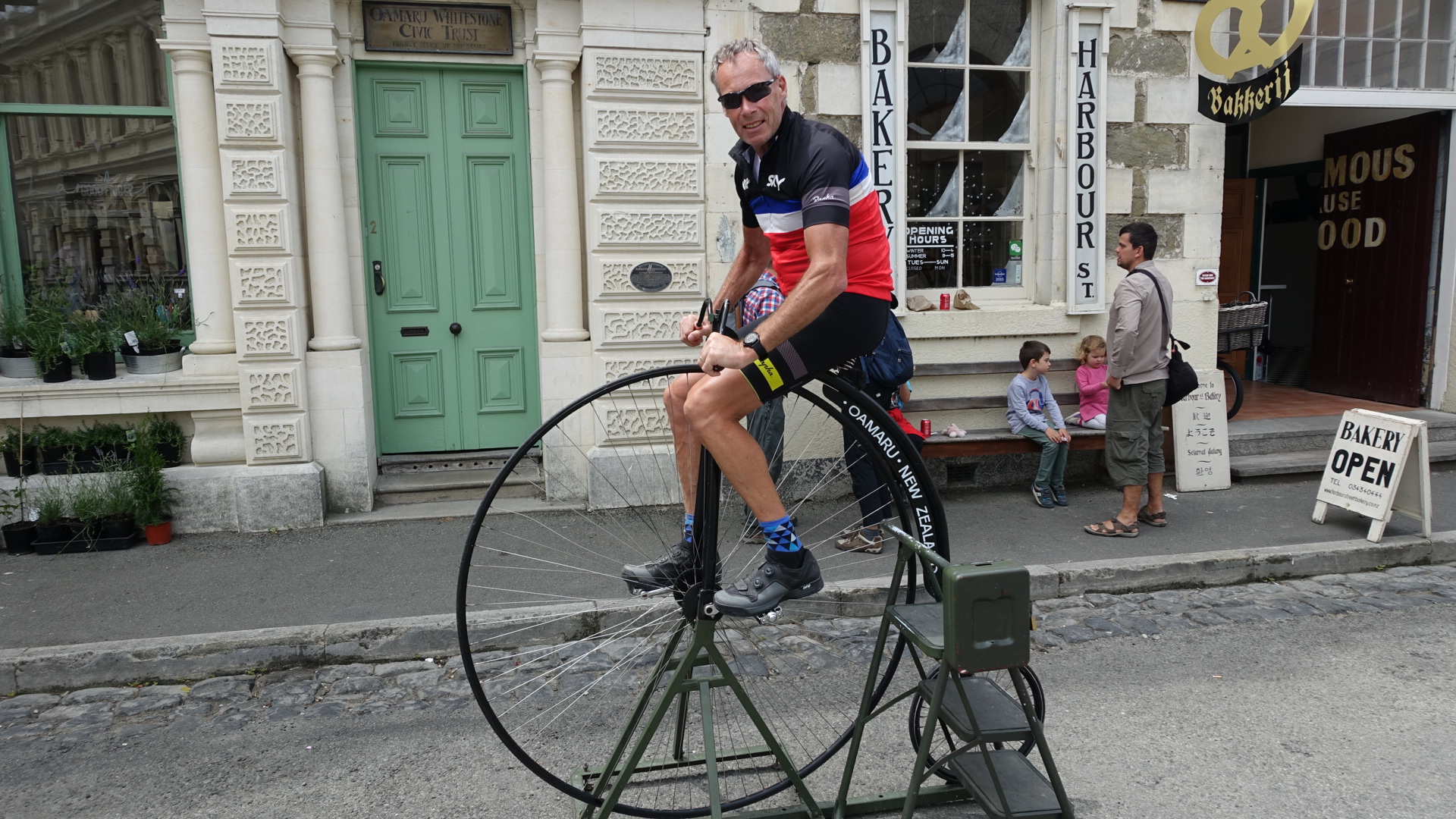 919A37A4-7D90-4EB2-931A-F2F21B01DEAE