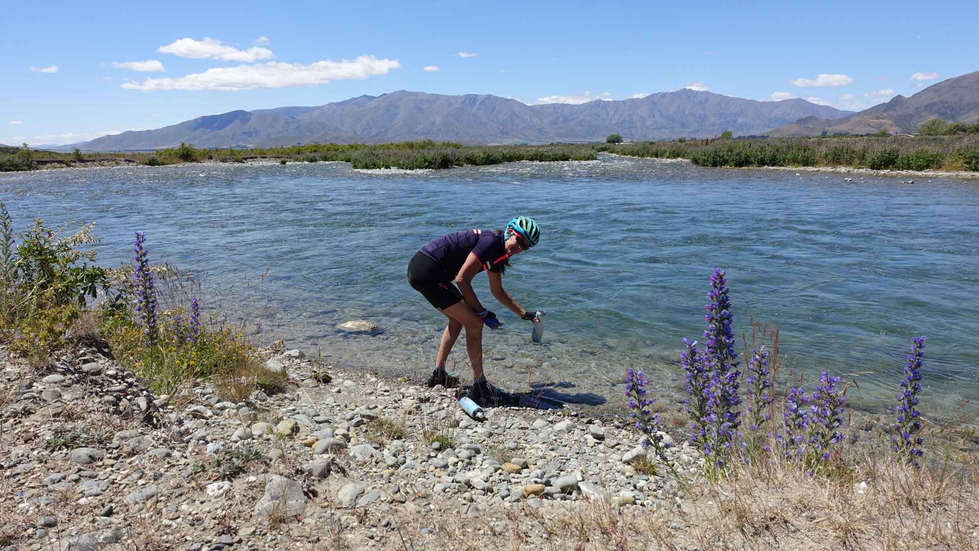 989E5B02-B995-4B35-8911-C07B2FC38087