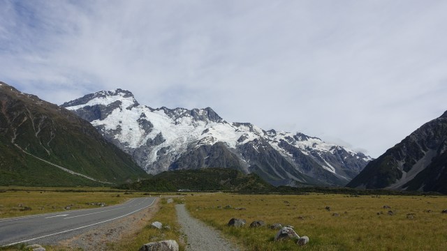 DD3E0249-5C4A-4BC5-A7B9-DF608593ED7A