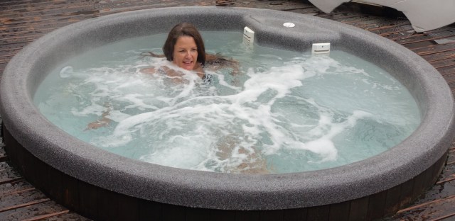 E9F4EE2D-C3DF-40A2-8EC1-722BFA7E7072