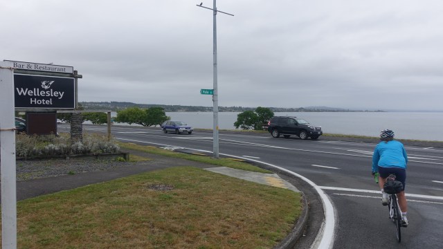 0414C35E-35FD-44D1-BFB9-7458698D4F40