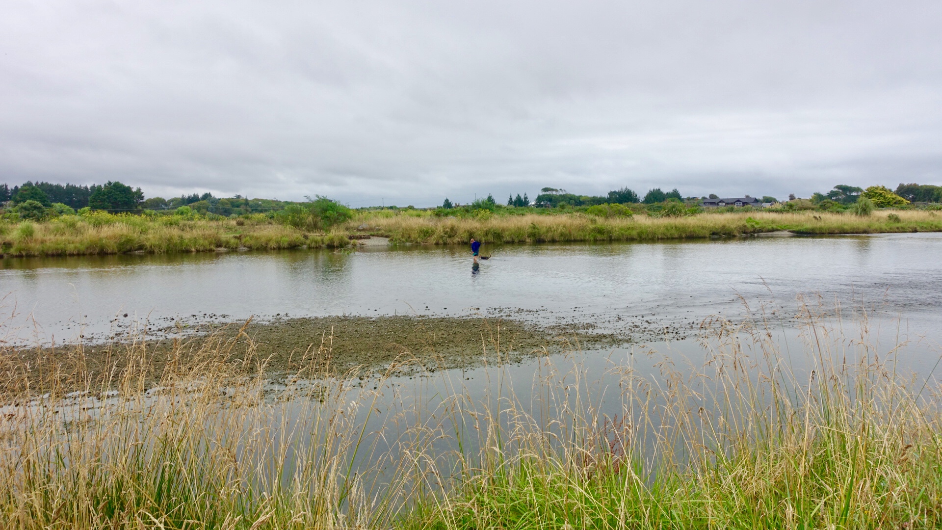 E5DBEC32-3133-46E7-B19D-FA62D4FED7EE