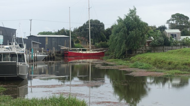 6FA082E9-DDBF-4F4C-8B16-B32899ADEE94