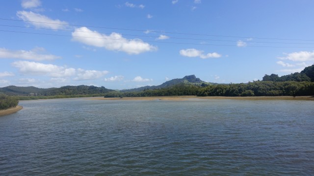 AD26D1D8-75D5-4B82-B306-0089AD25E3F0