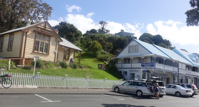 BBAEC332-B493-4F9B-AE97-F287221B1413