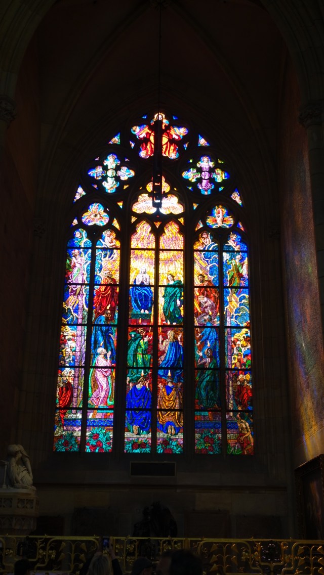 68FEBEFC-0EDA-45A1-8374-EC6091E3BEB4