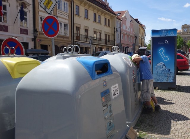 6B68ED5C-4E07-4850-BFDD-09FD25E141CE