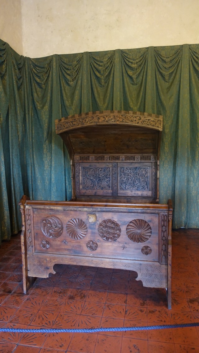 78E89ACA-1F77-4B63-ACEE-CAAD41288A74