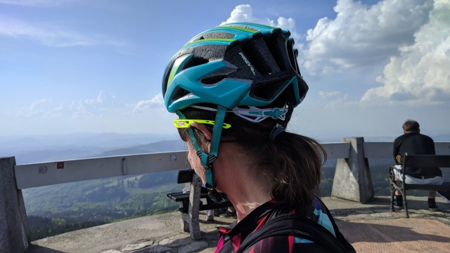 F042DB43-E3C0-4C49-869D-FE40D60AAEDA