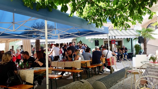 04E235DF-3FA2-42B9-AD1E-8EFACA16CFB7