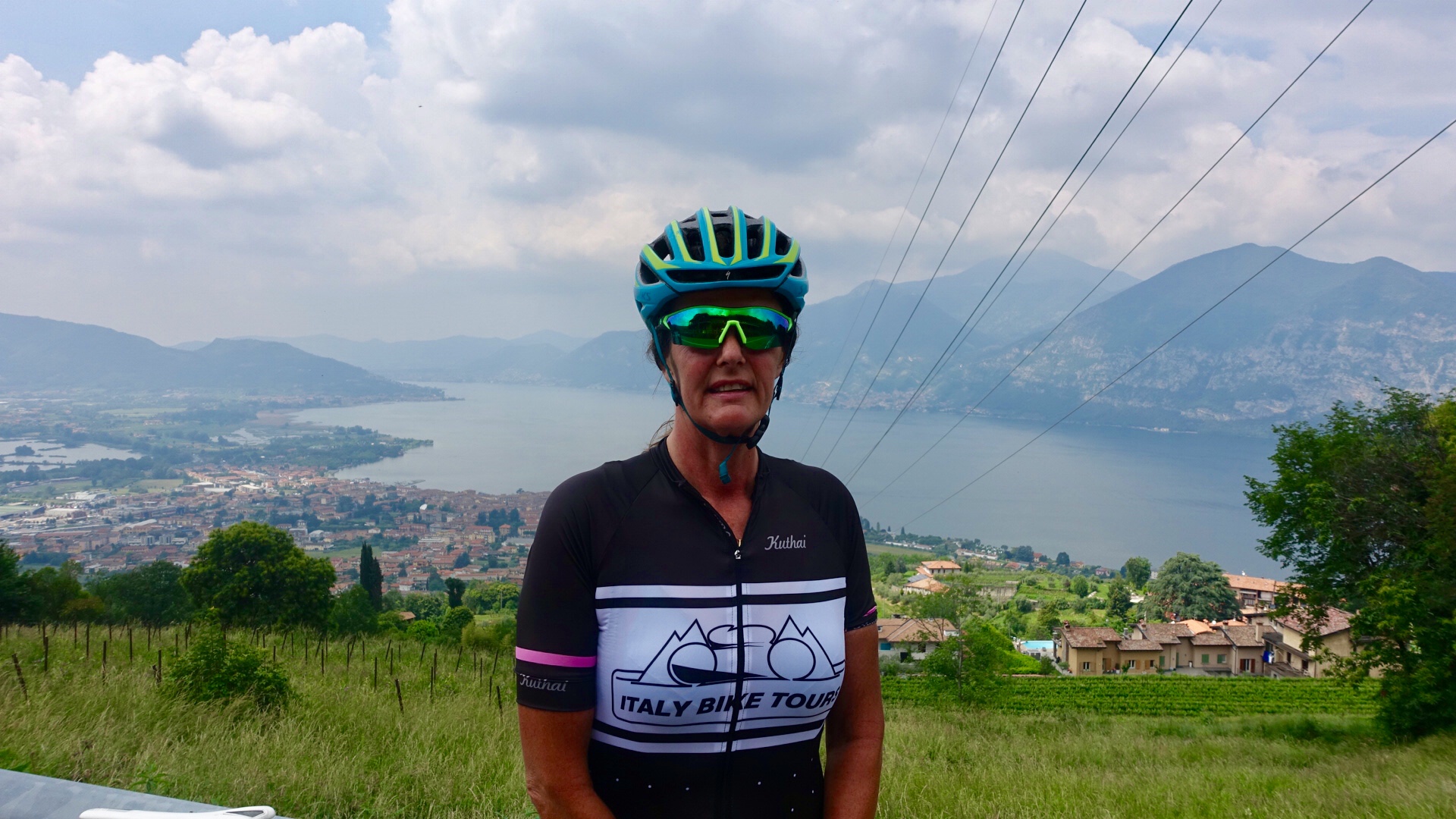 243AA750-4BCA-4BBD-8F19-65A8114D2D1F