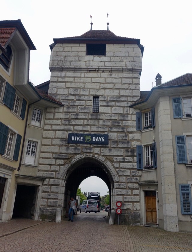 4635AEB6-C61A-4135-AAF4-F517F703CD78