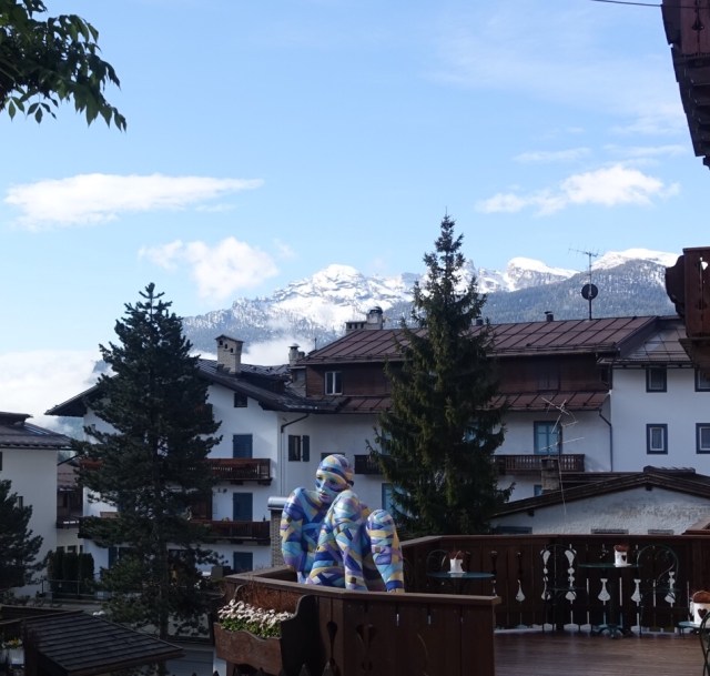 4BC49B85-6D22-4521-B3A7-4A98CCC0C313