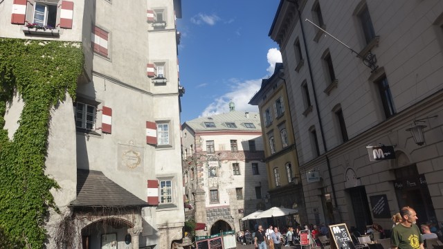 4BEE9BF9-4456-4152-8040-45D981AA3B9C