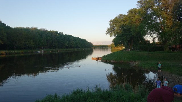 534EC383-E3A1-479F-A899-A73DD352E7BD