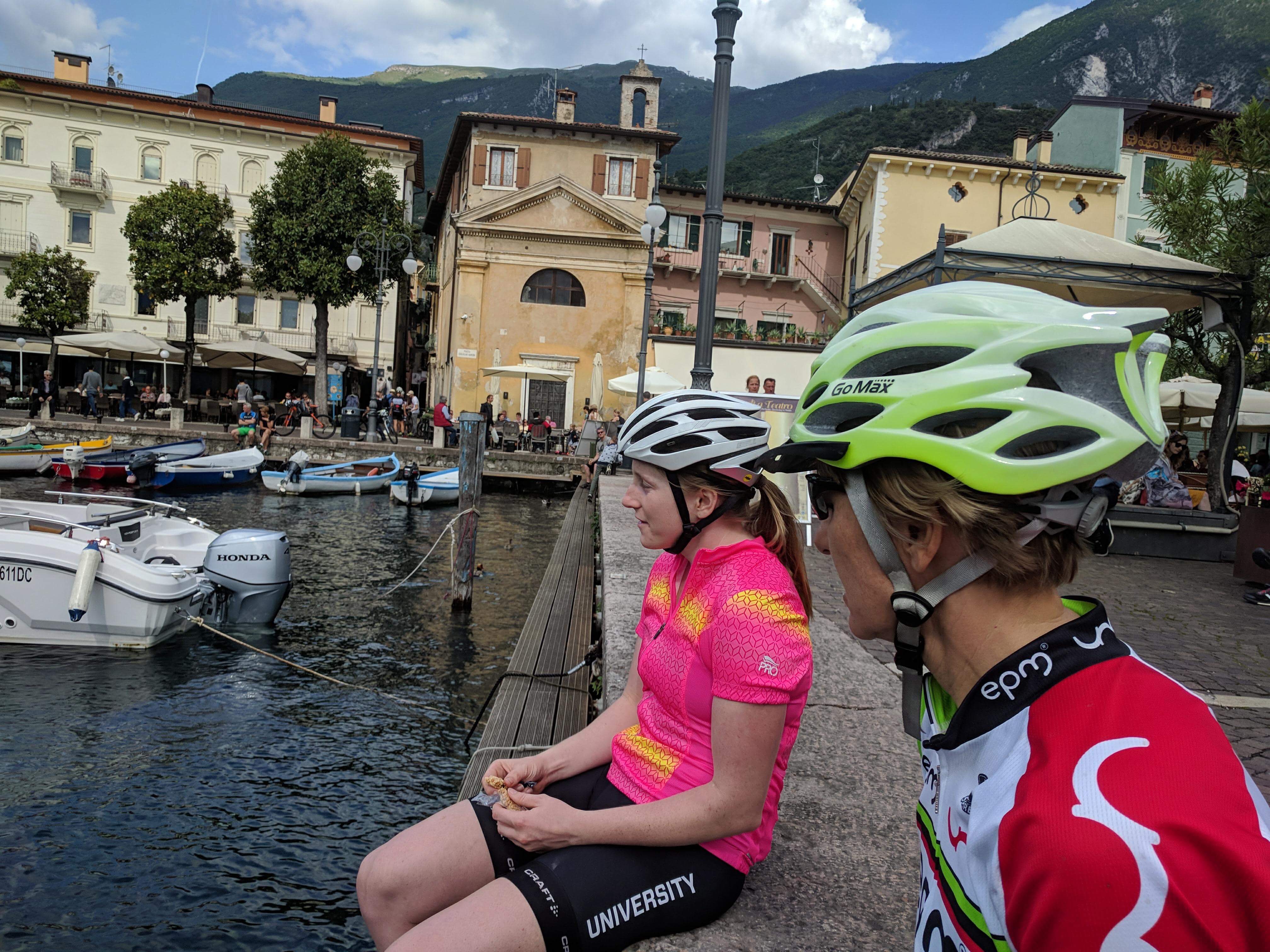 598FB334-1A91-40DB-A5C0-20003CC5CBC7