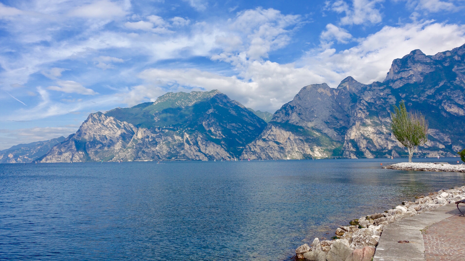 6384D906-8E44-4C11-A1CD-6954D931CD39