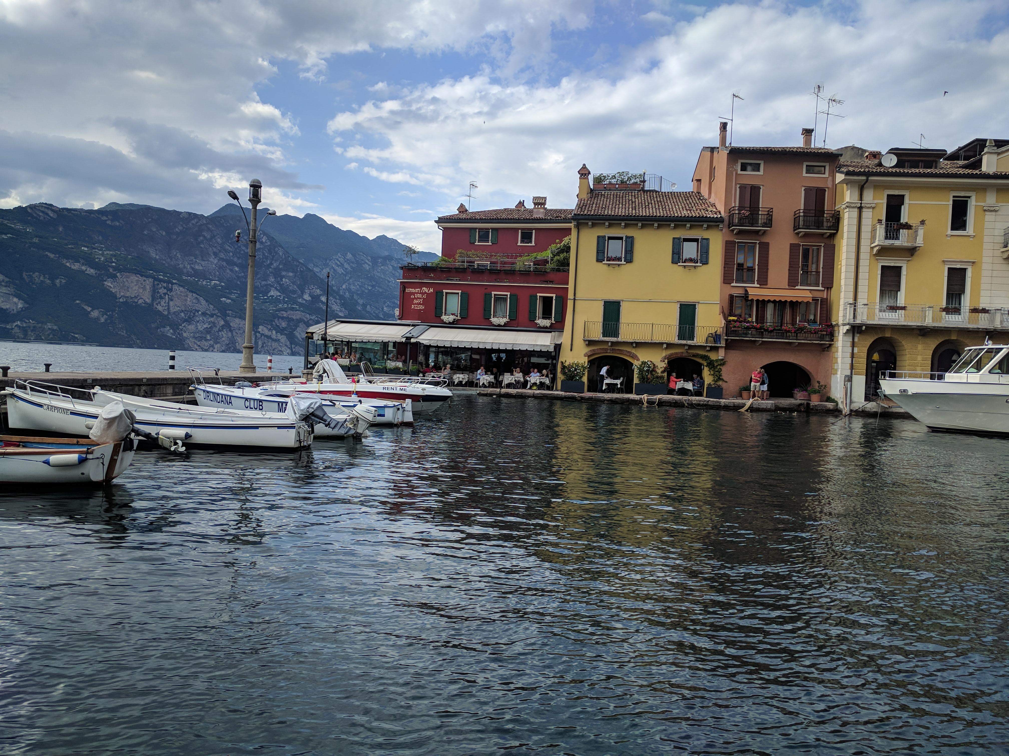 6A22995B-3BFB-488C-9159-17FA78D86B1C