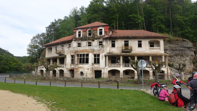 731E6FF8-3A42-4EAC-990F-BBD8BEDD3FE0