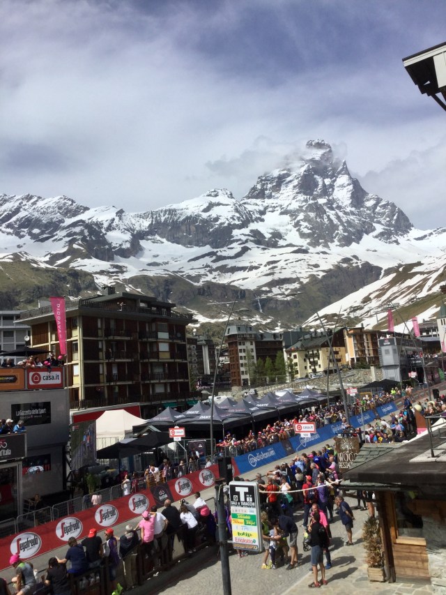 818CA4AE-6561-4CAB-9E26-05E8DCC4F831