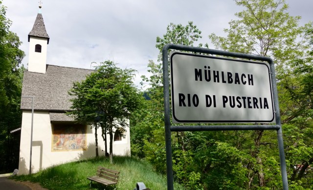 84C5A989-9A3D-48D2-BB2A-2765BD1B0A6C