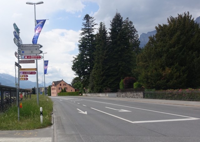 89465F71-B2FE-45F4-8750-C7A586189085