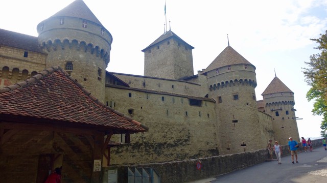 93566AF6-2301-4402-8315-E857FB803B9C