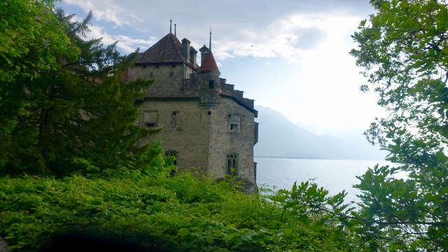 9ECE3B14-9DD6-4F5B-93DA-BAE60C954713