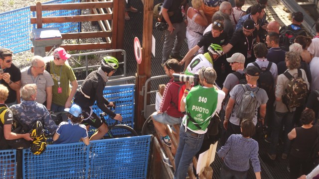 AD8E8127-4689-4DA2-B4D5-1ECE1C67B2BA