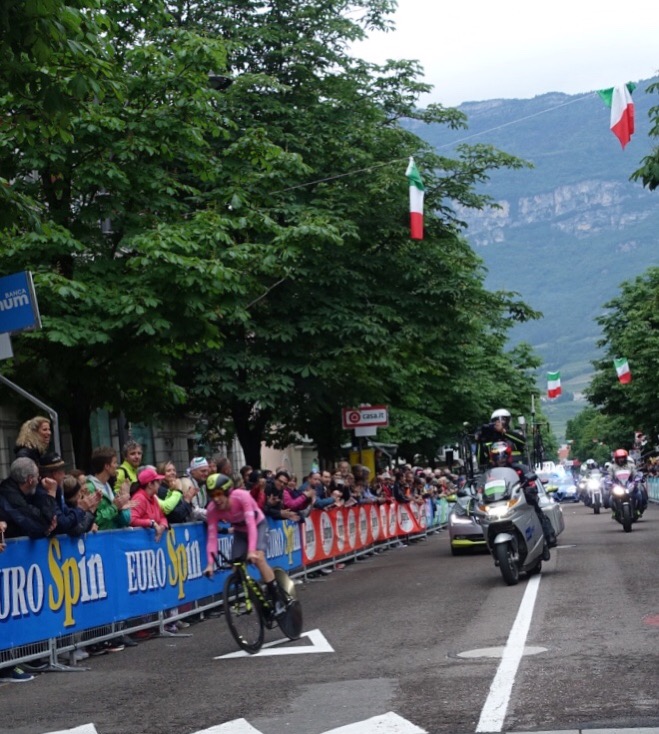 AF512CBE-96D4-4545-8108-D6BD917262F1