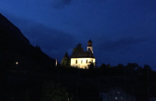 B7FCF2FF-F419-4904-A7C6-BE6C22C7813F