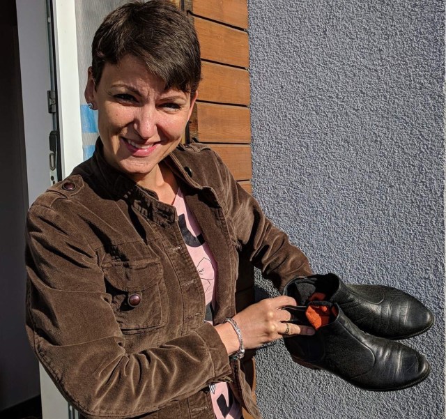 B9FA25E5-B34A-427D-9276-6221740ADB99