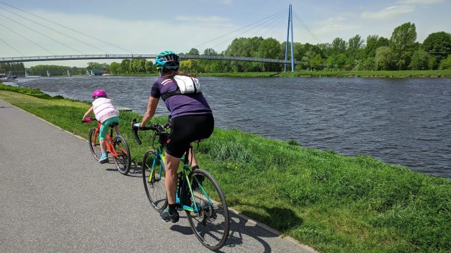 BCE019B2-F671-4CF4-A8C9-D3175B482504