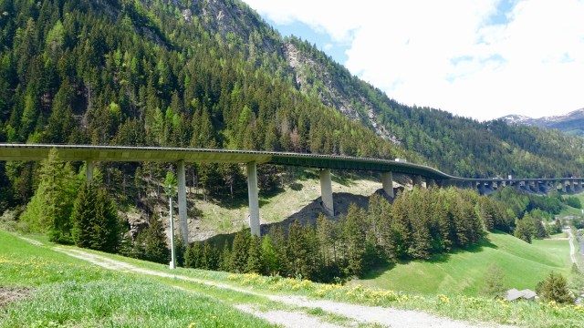 BFEED4E5-A89D-4D78-91A6-650E5BF25A12