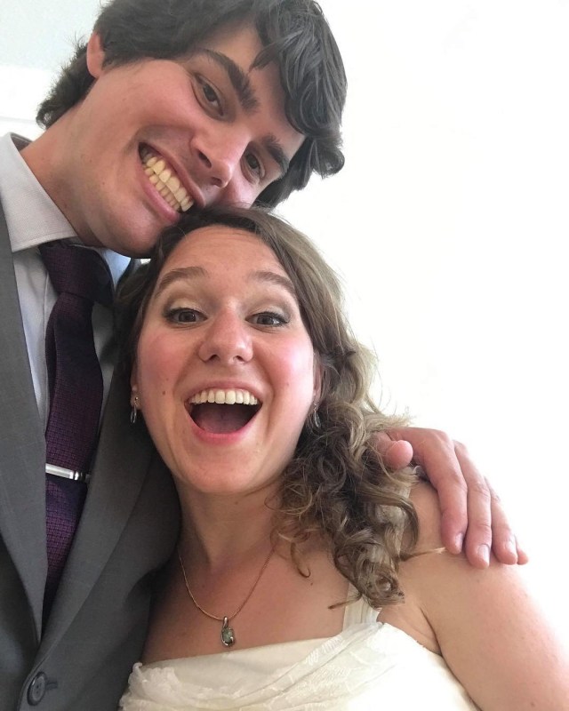 C19C4C04-7AF3-40D9-9240-F34B82906E71