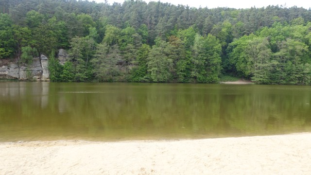 D06C2FA5-0F3E-4082-B673-B3675573DBDB