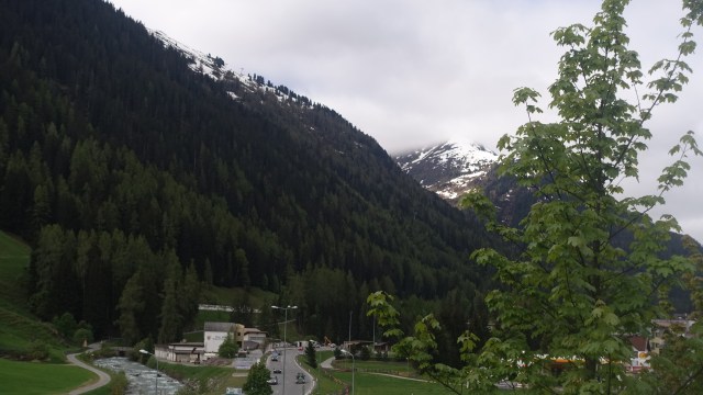 DBAA011B-06CC-4FCD-8690-D1E1474586A9