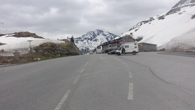 E4EB5595-564E-4AD3-8C97-E0192E1A5512