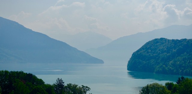 F5692A2F-2C64-45B1-B7D5-92D296038F96